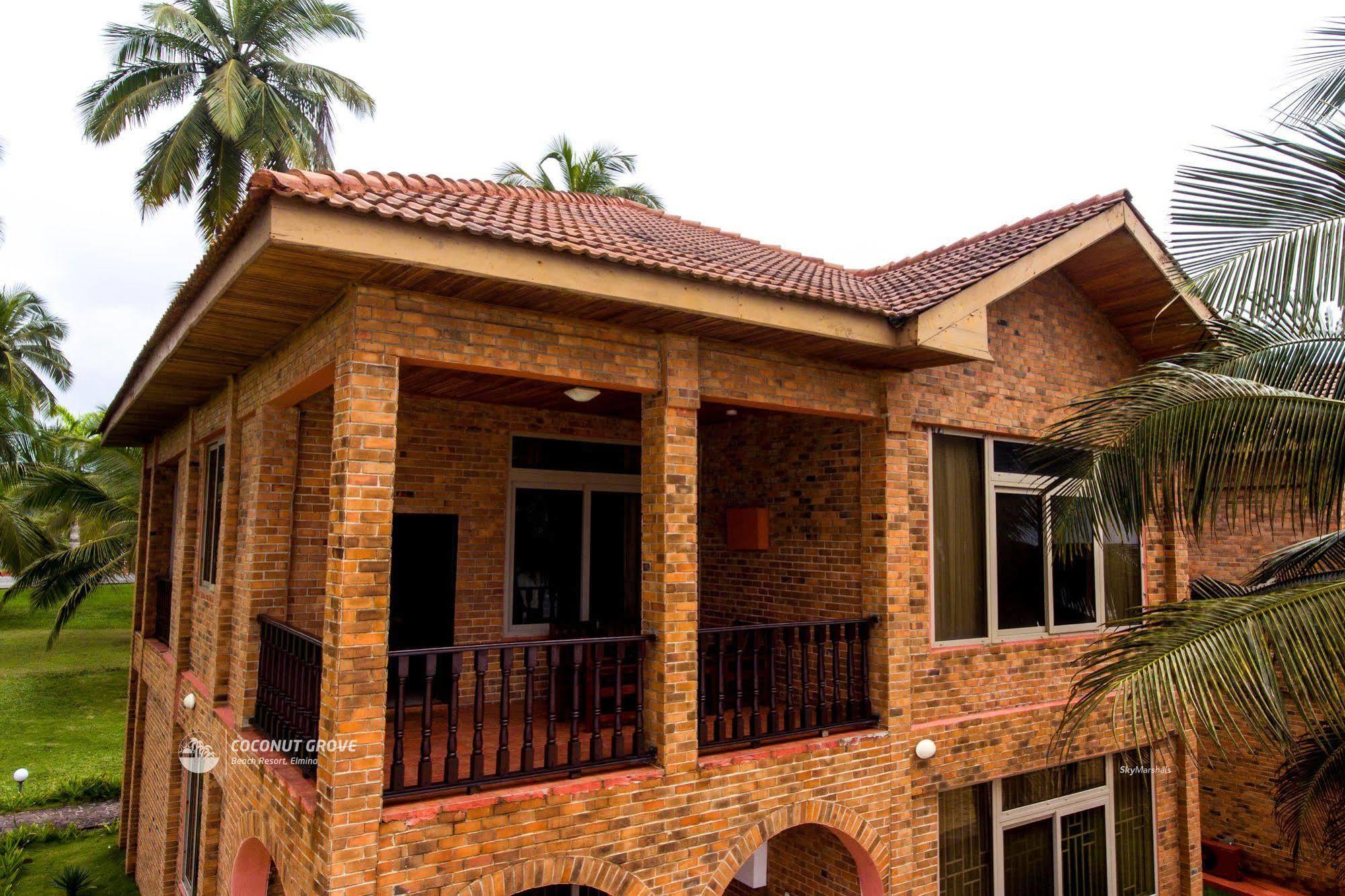 Coconut Grove Beach Resort Elmina Exterior foto